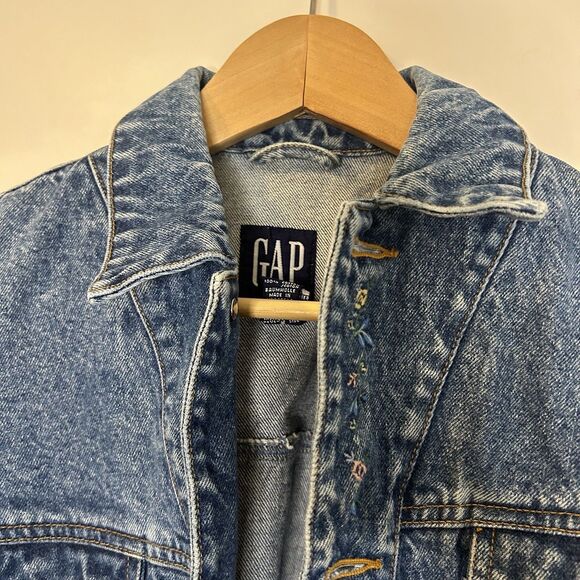 Gap Vintage Trucker Jacket Denim Embroidered Floral Details - Womens 8 - Picture 2 of 12